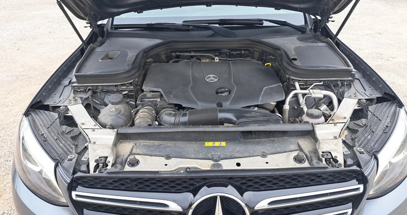 Mercedes-Benz GLC cena 133900 przebieg: 117673, rok produkcji 2018 z Elbląg małe 106